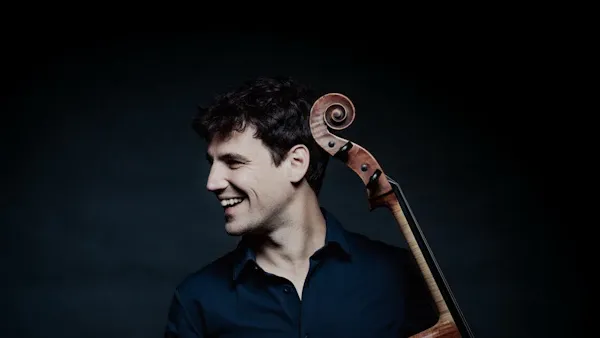 Visuel officiel : Brussels Philharmonic, Victor Julien-Laferrière & Sascha Goetzel