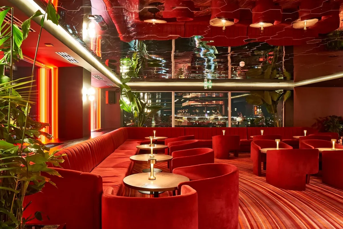 Akai Restaurant Lounge Club