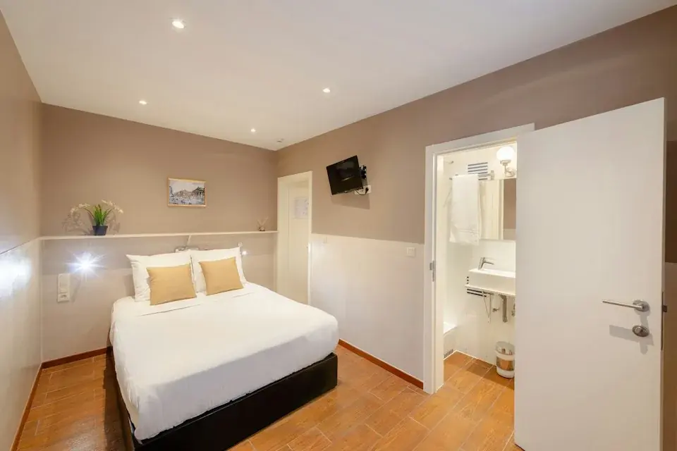 Hotel Barry