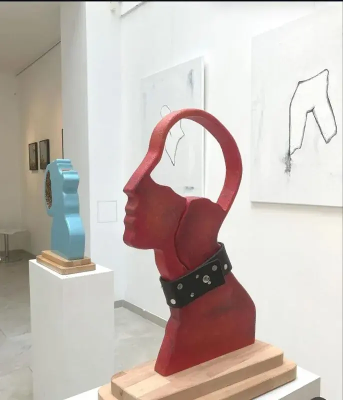 Hôte Gallery