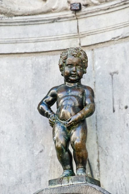 La vraie statue de Manneken-Pis à Bruxelles