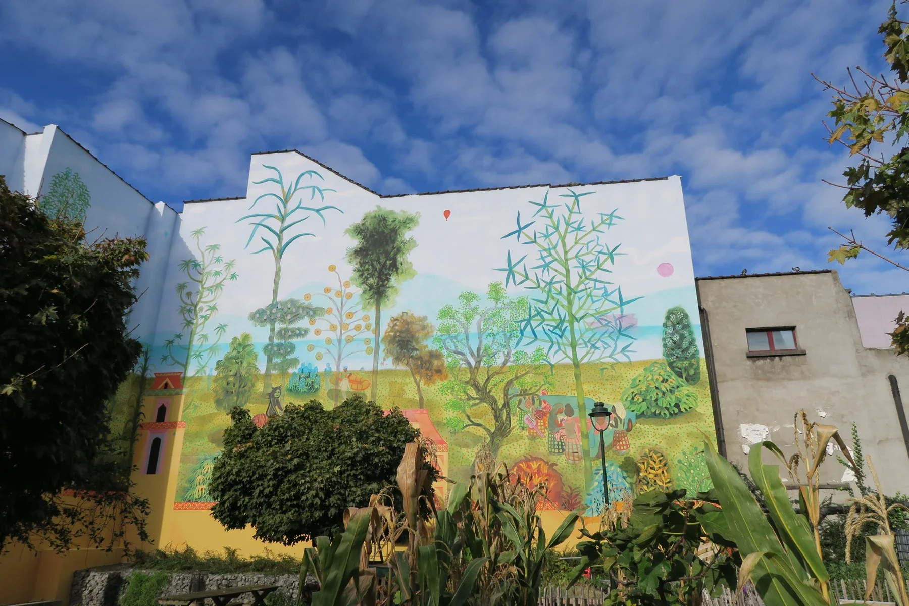 Fresque Jardin aux fleurs de Brecht Evens, rue du Grand Serment