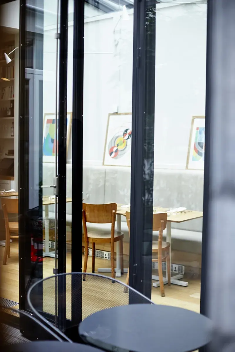 Un détail de la salle du Comptoir des Galeries