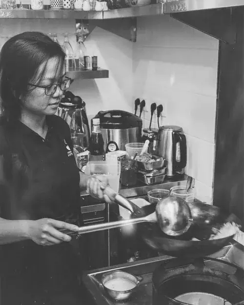 En la cocina de Little Apo